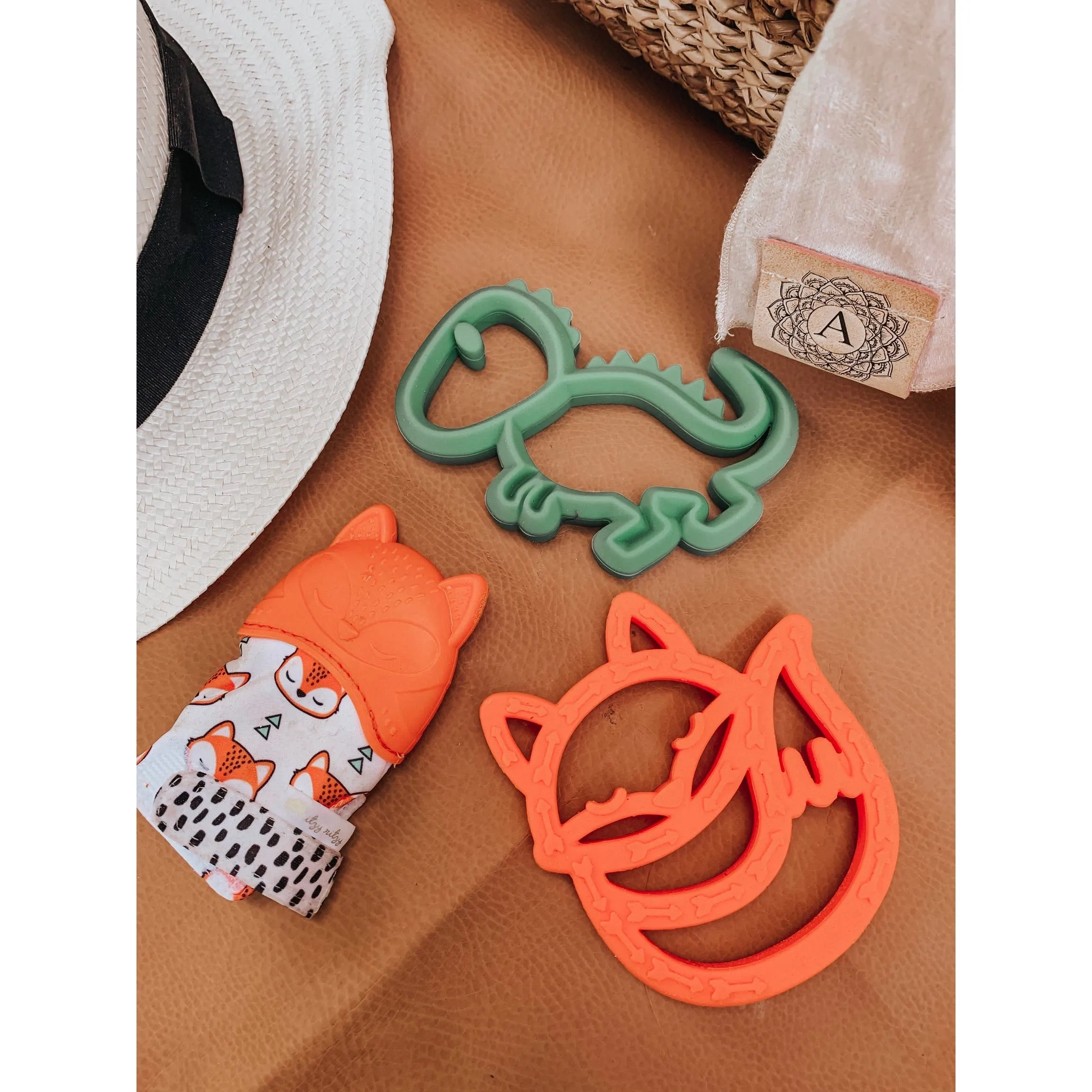 Itzy Ritzy Silicone Teething Mitt - Fox