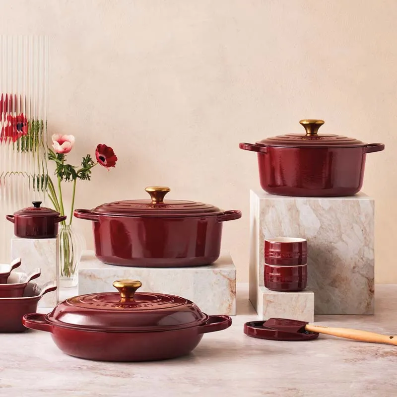 Le Creuset Signature Cast Iron Shallow Casserole