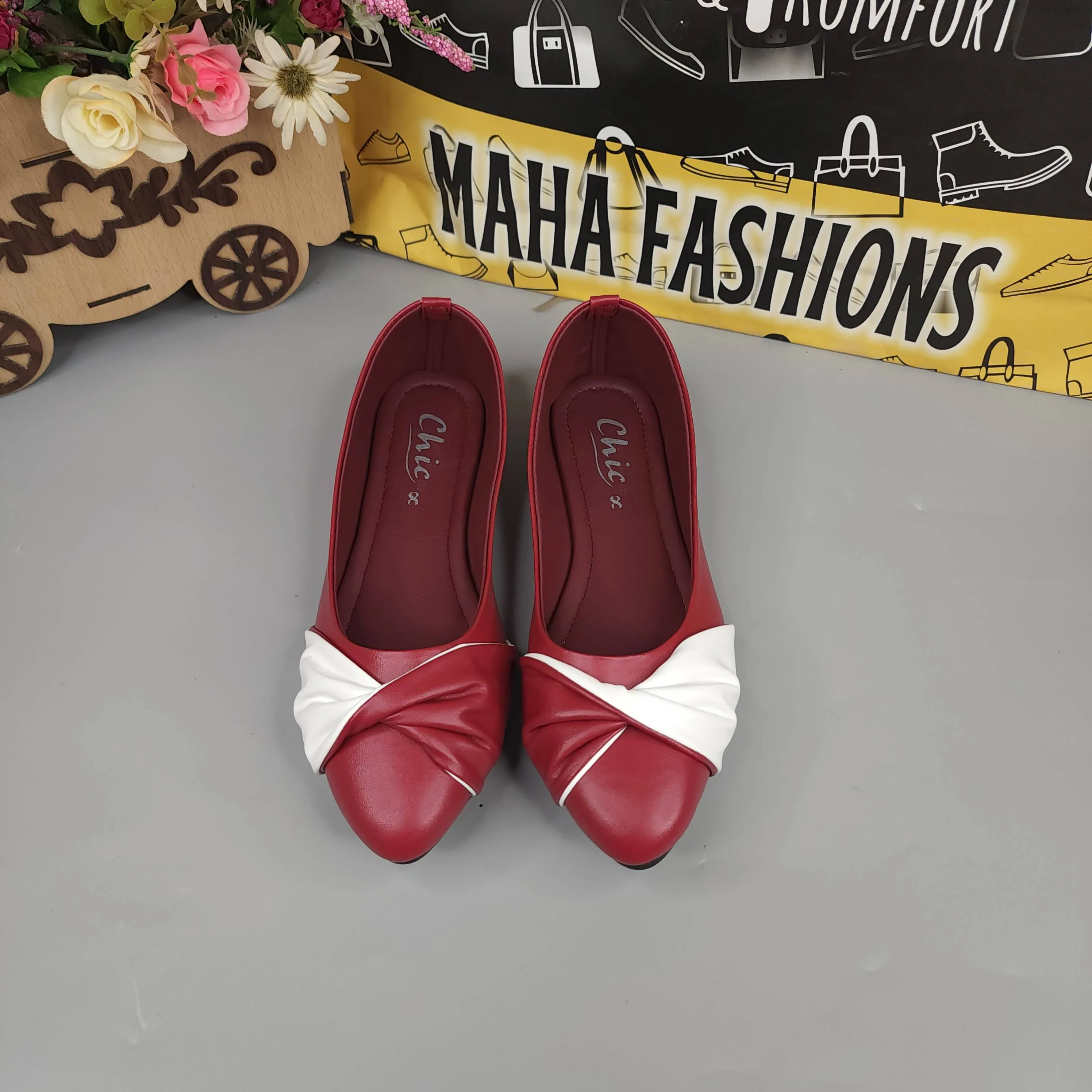 Maroon White Contrast Pumps